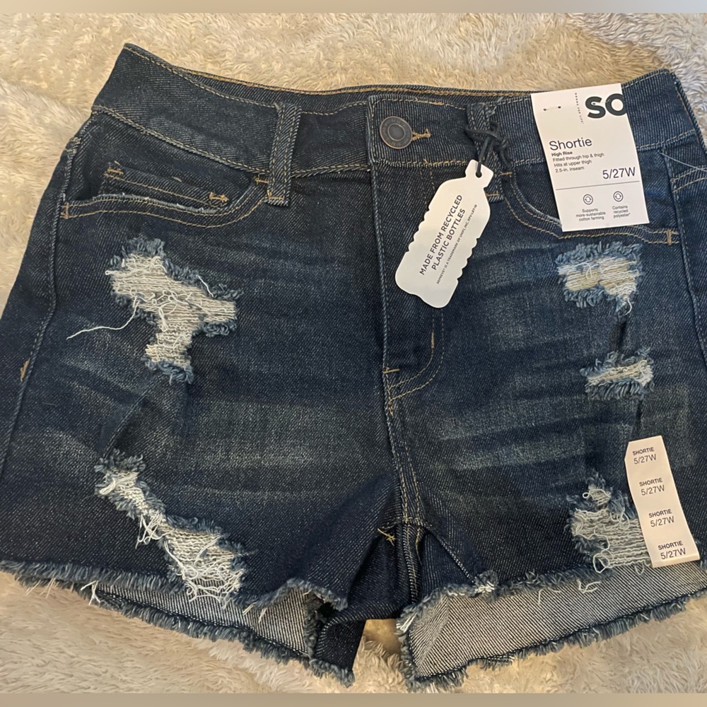BNWT, SO, shortie distressed shorts, juniors size 5